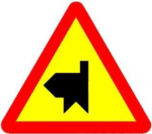 Biển báo W.207k - Giao nhau với đường không ưu tiên (đường nhánh)