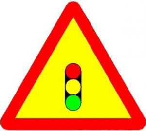 Biển báo W.209 - Giao nhau có tín hiệu đèn