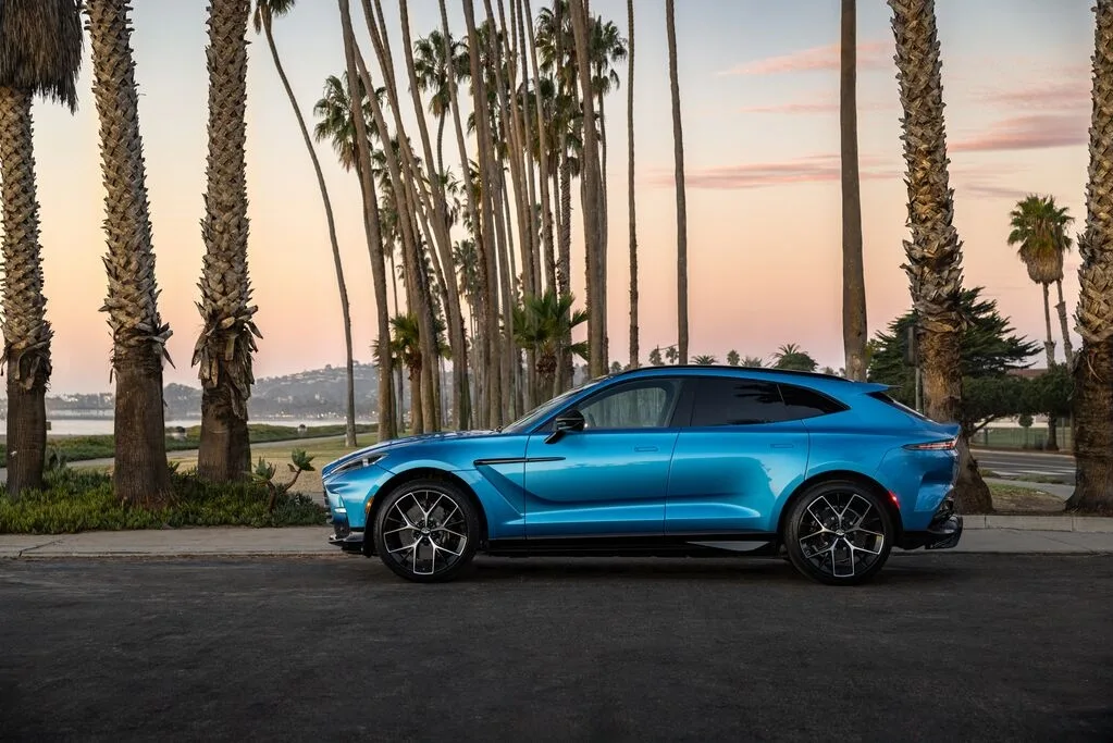 Aston Martin DBX