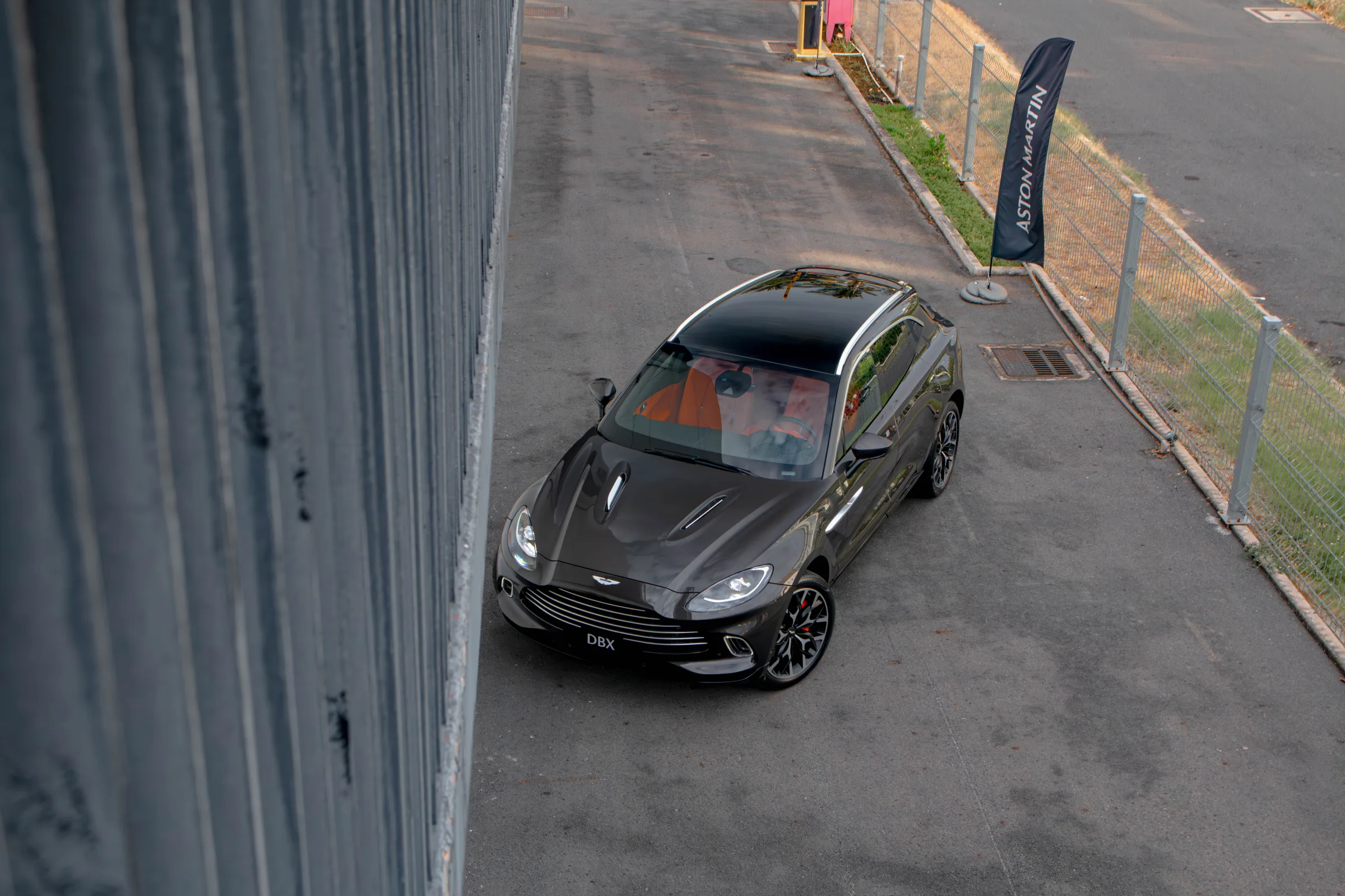 Aston Martin DBX