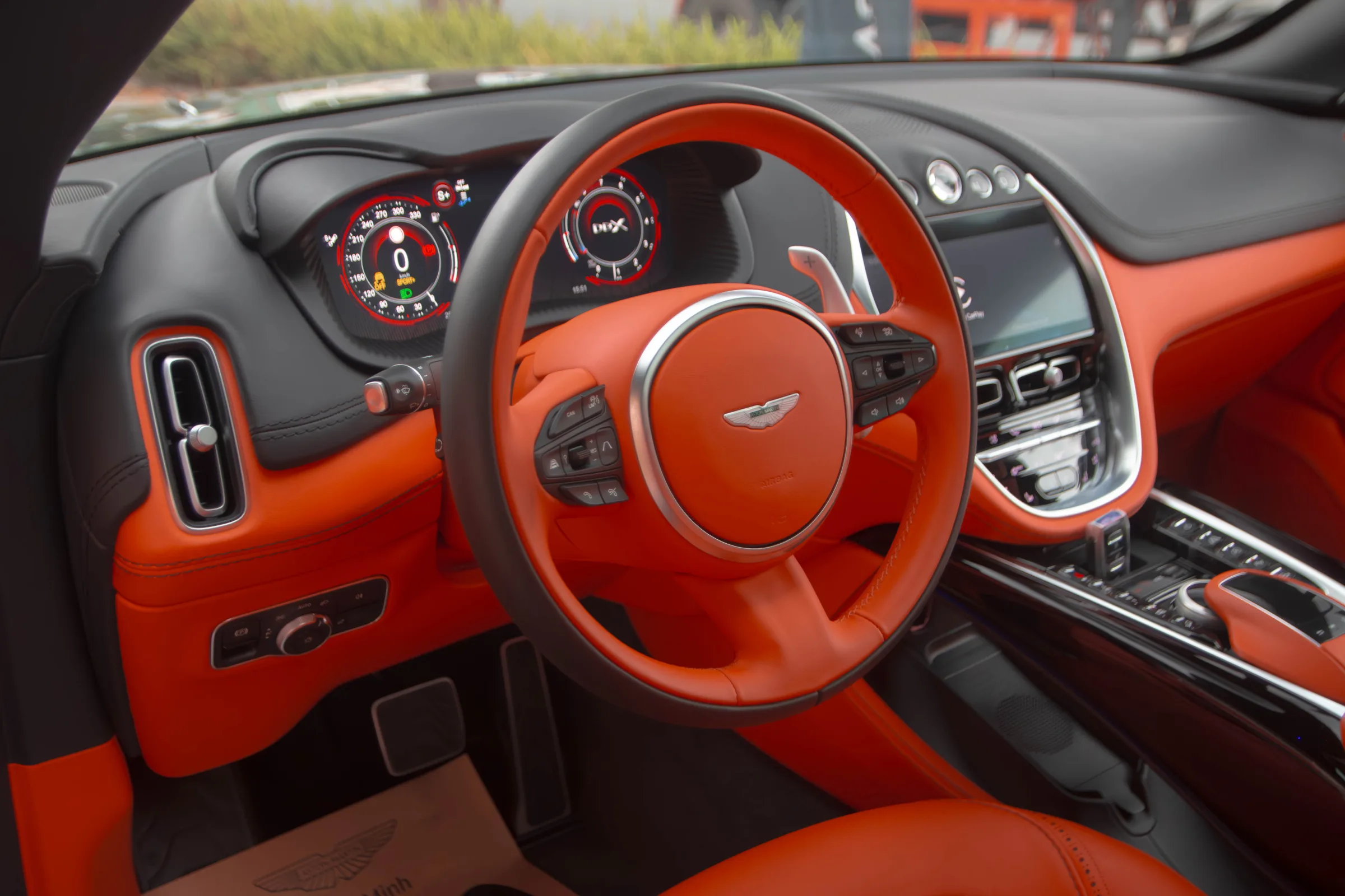 Aston Martin DBX
