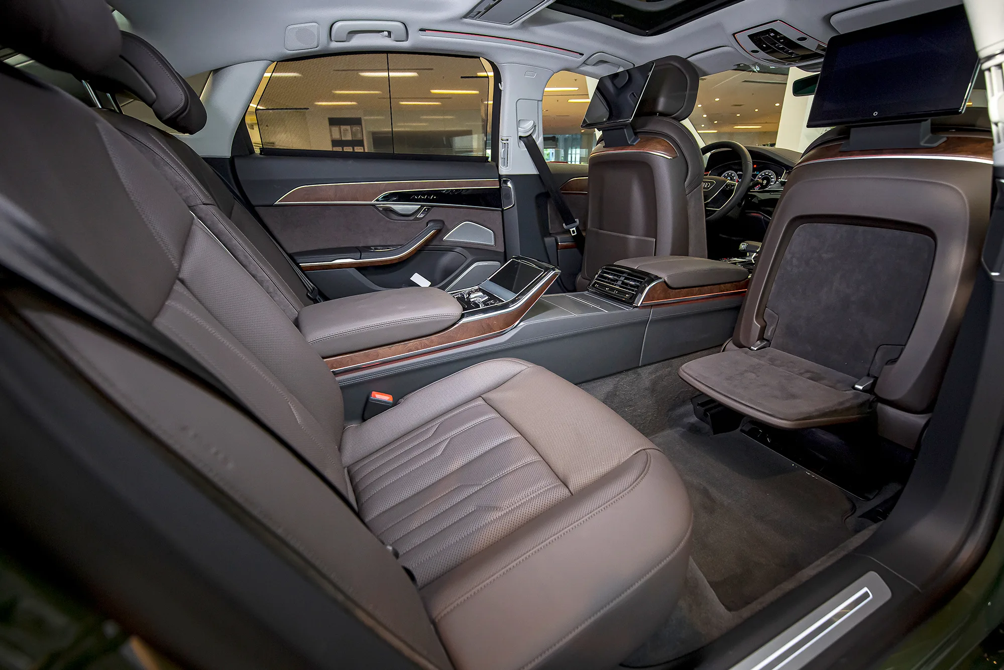 Audi A8L