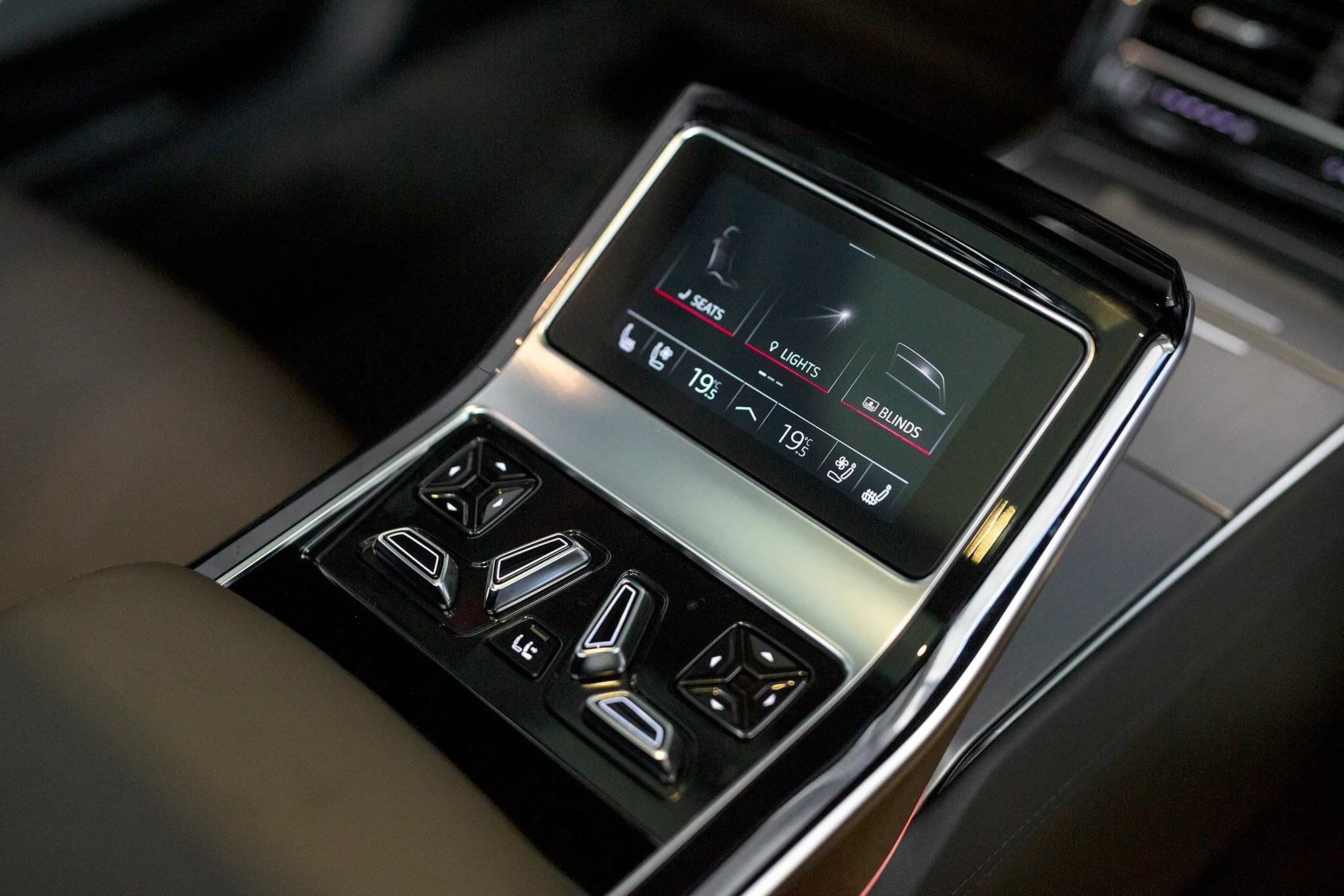 Audi A8L