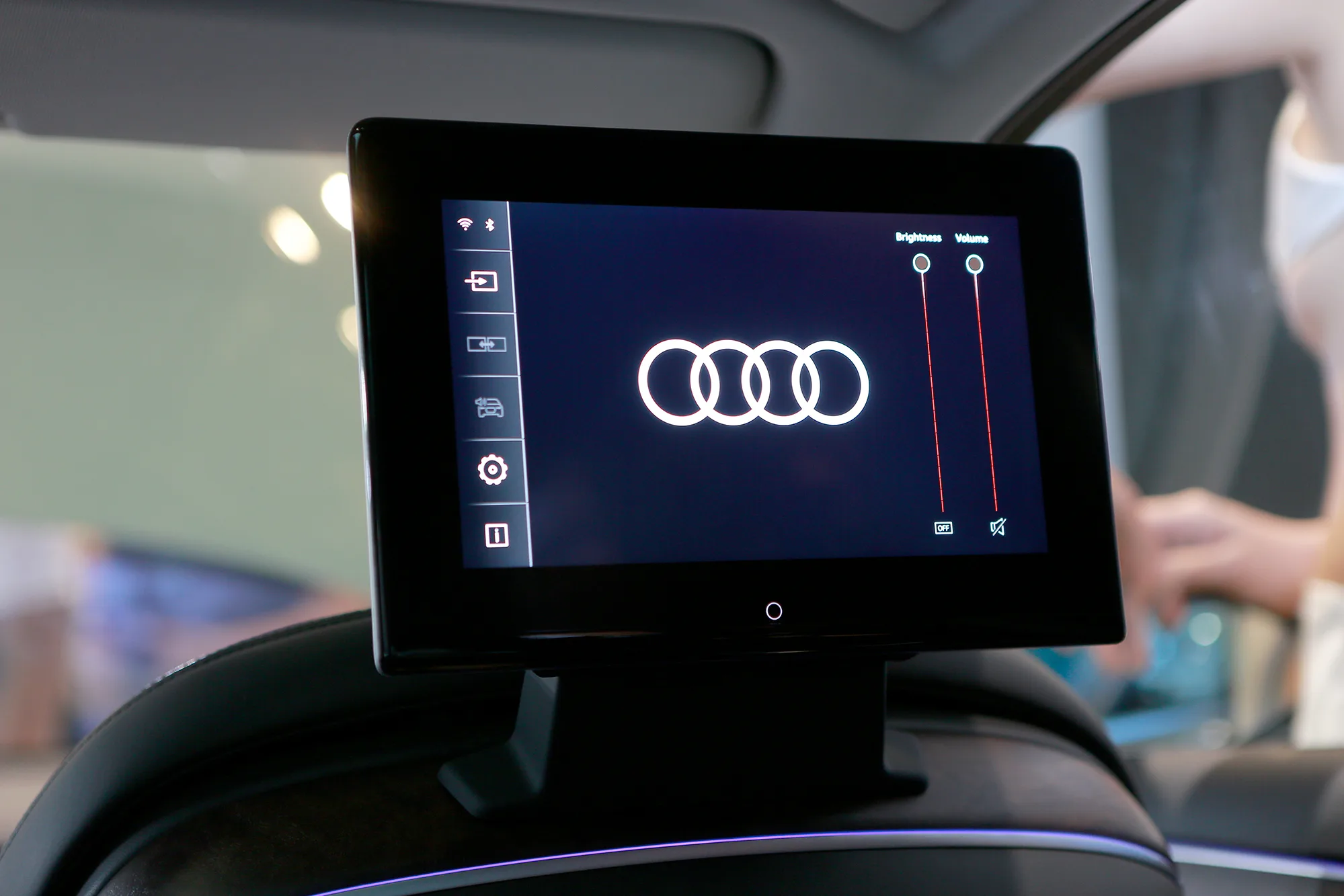 Audi A8L