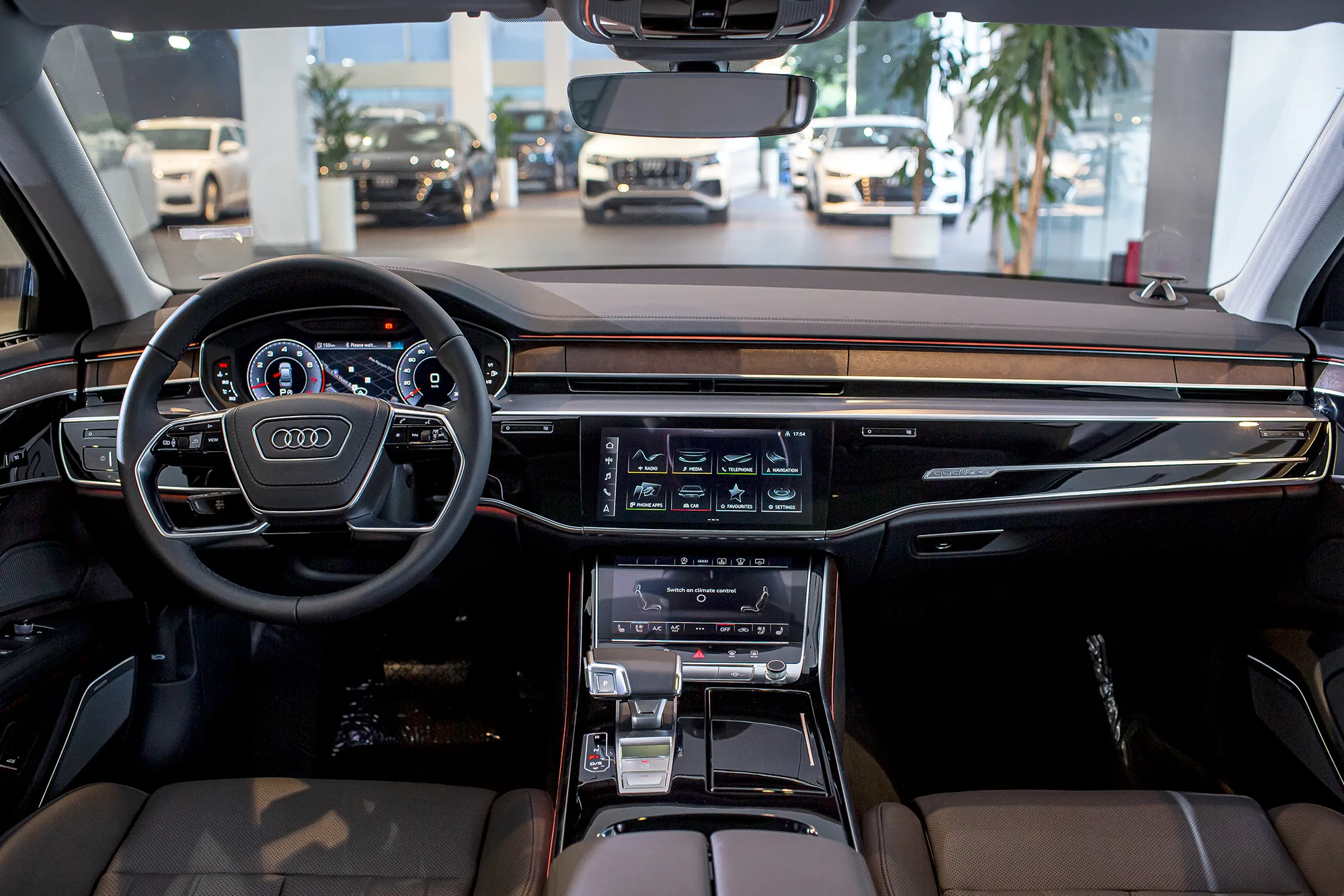 Audi A8L