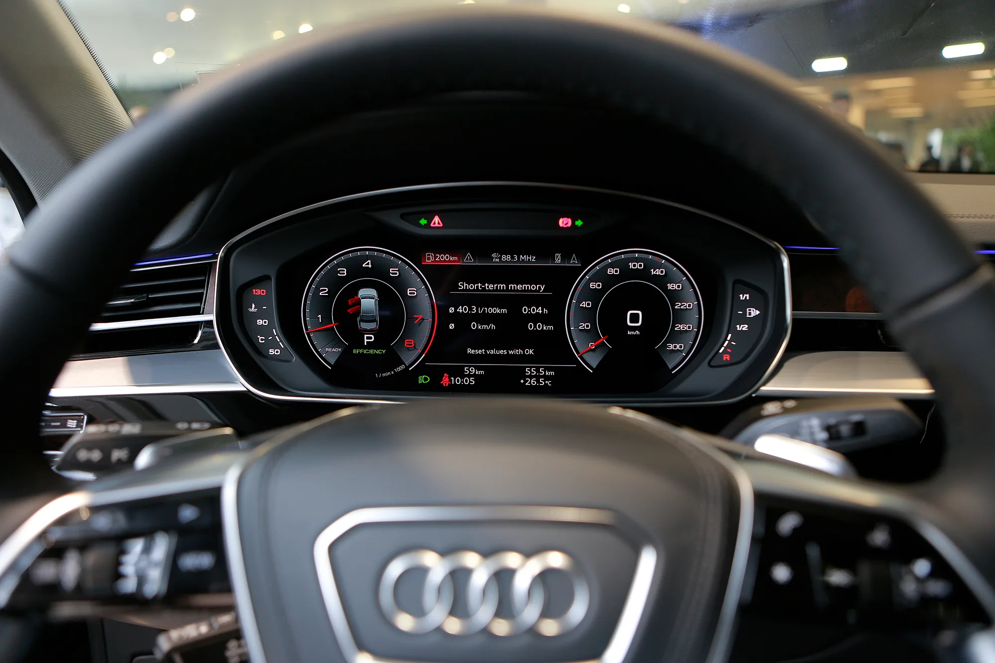 Audi A8L
