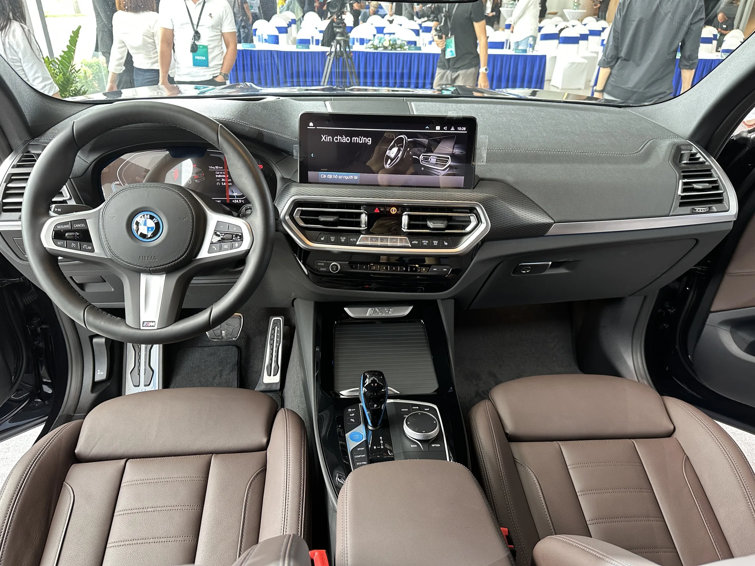 BMW iX3